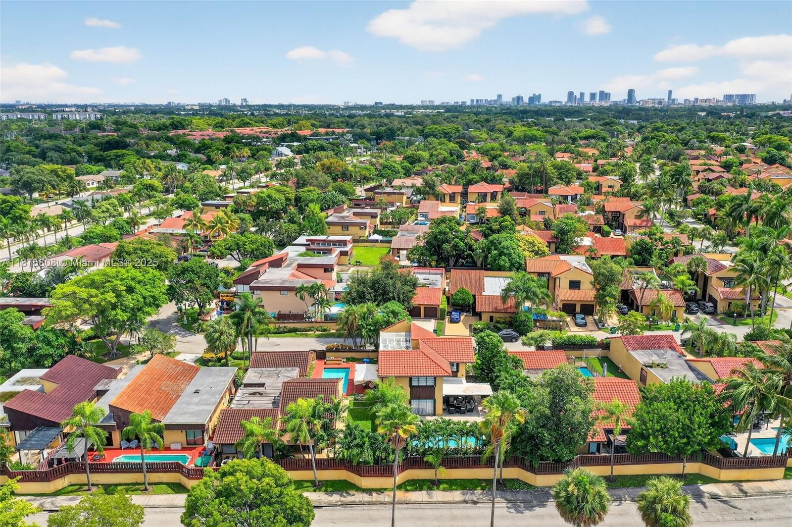 SKY LAKE VILLAS FIRST ADD - Residential Lease