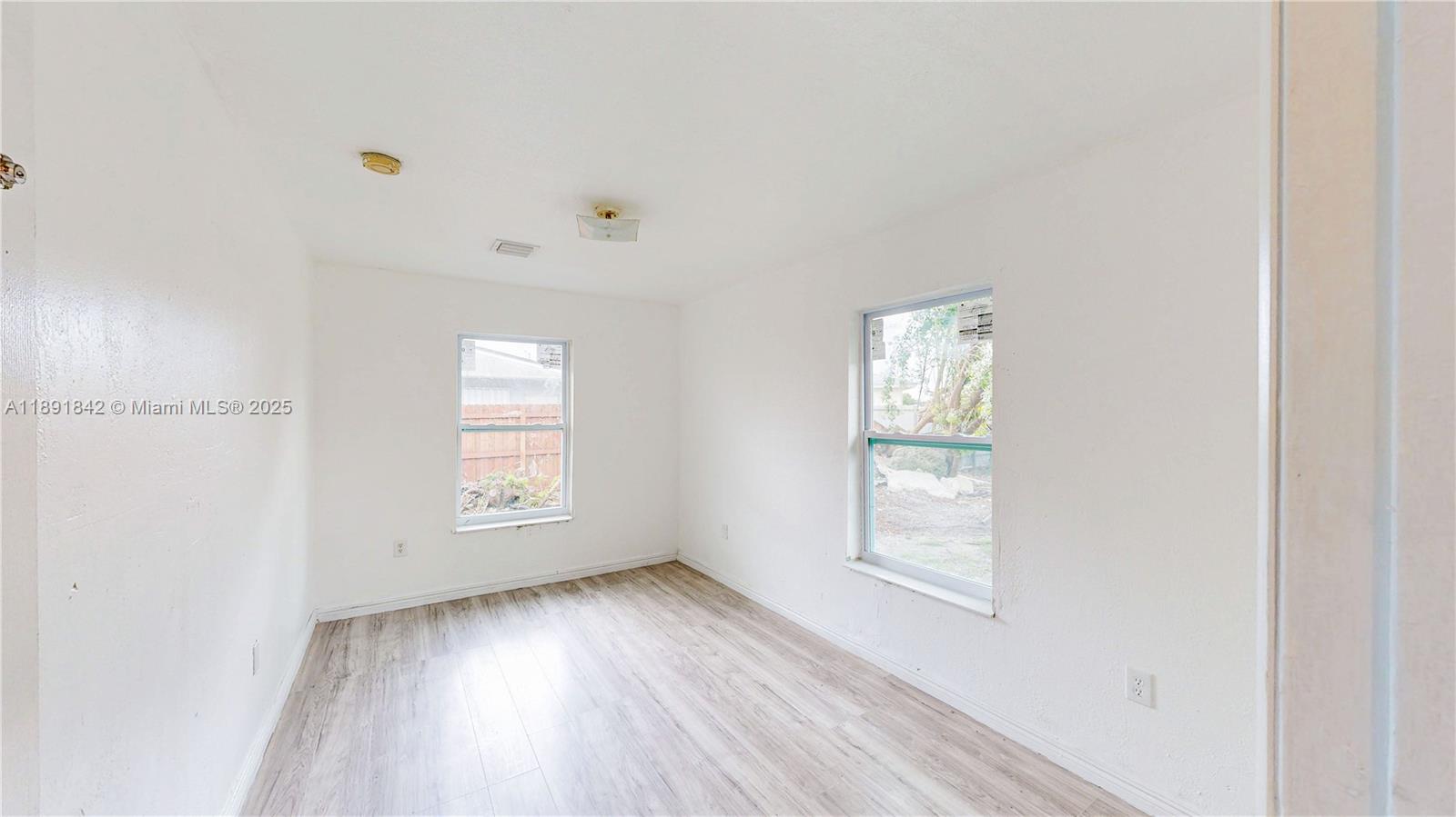 BUNCHVILLE - Residential Income