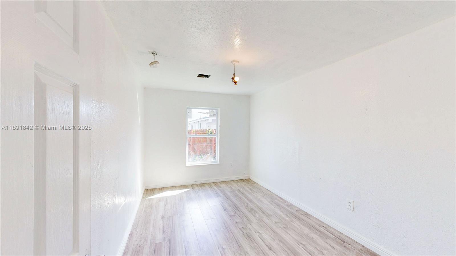 BUNCHVILLE - Residential Income