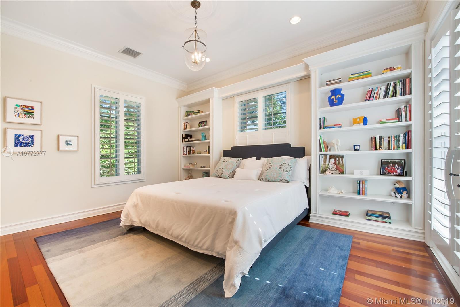 STONEGATE - Residential