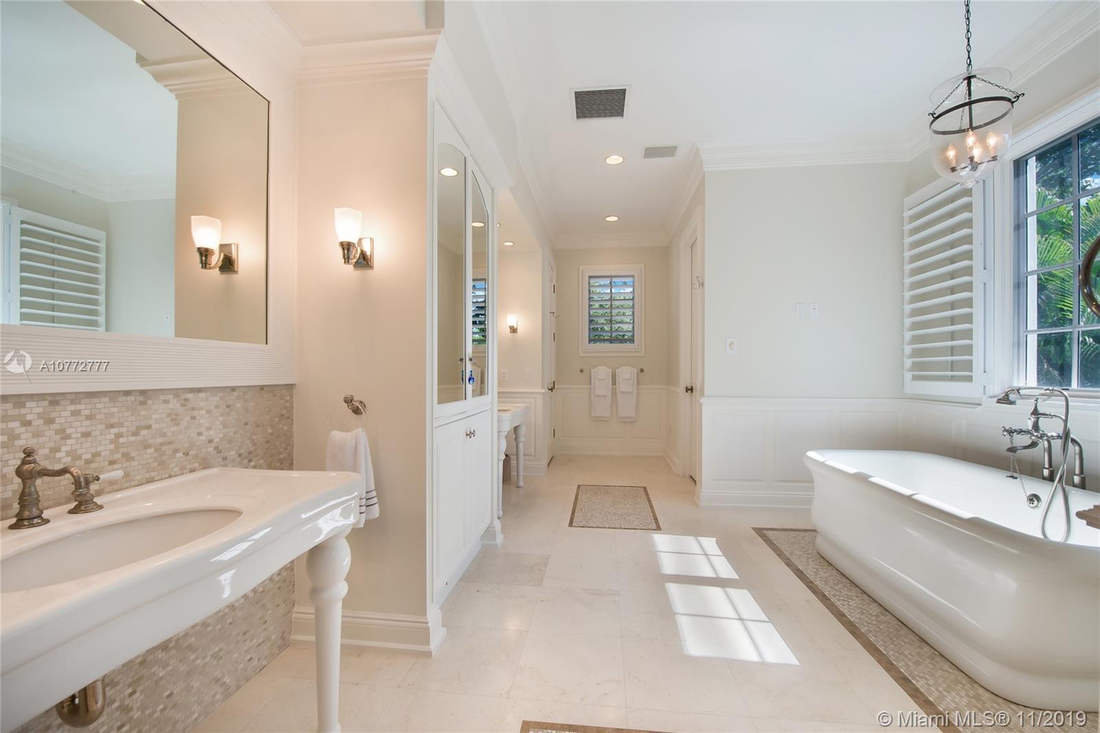 STONEGATE - Residential