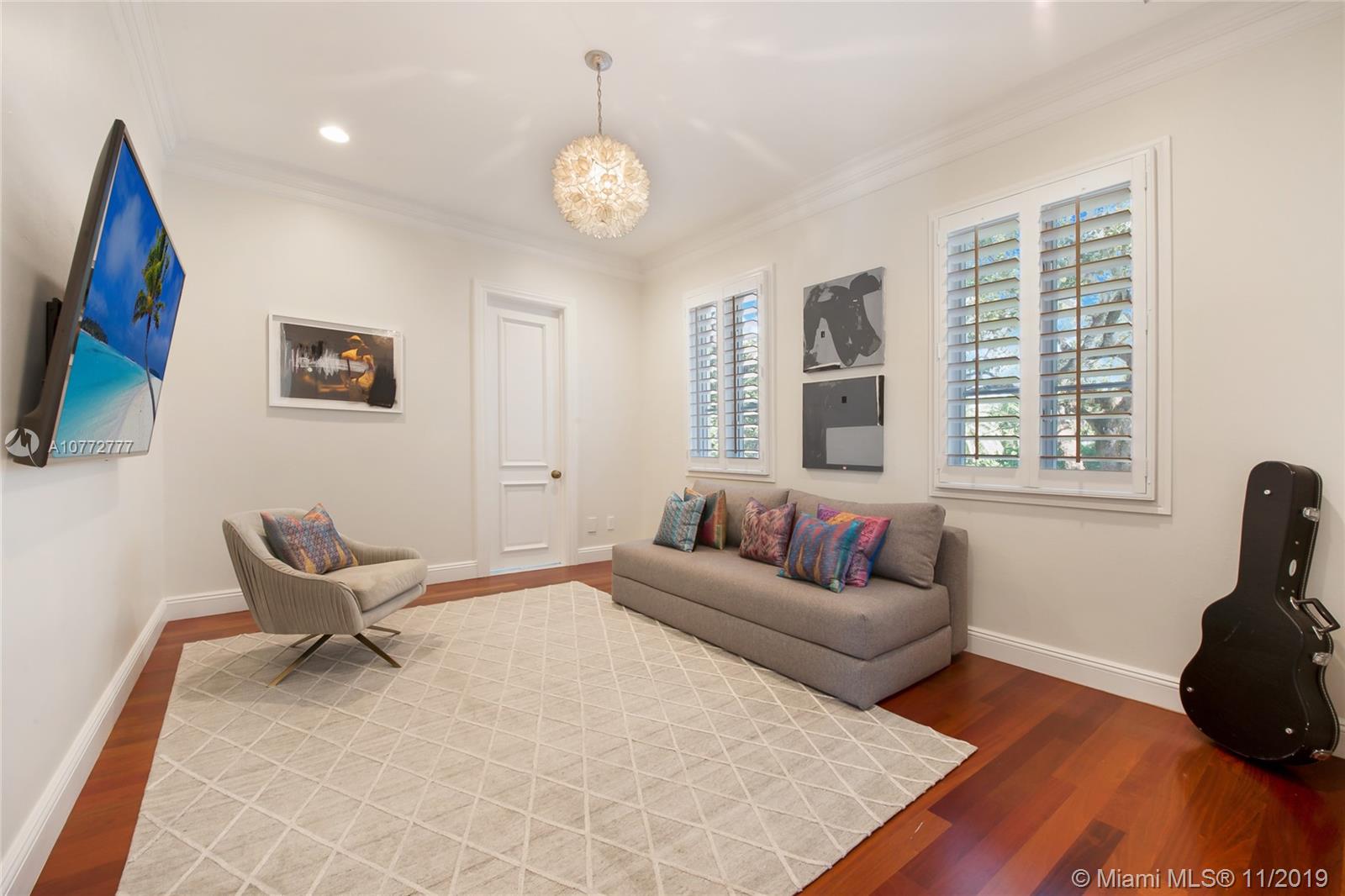 STONEGATE - Residential