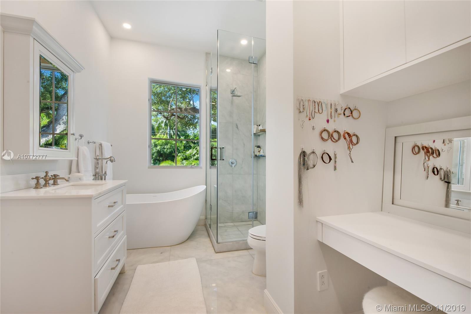 STONEGATE - Residential