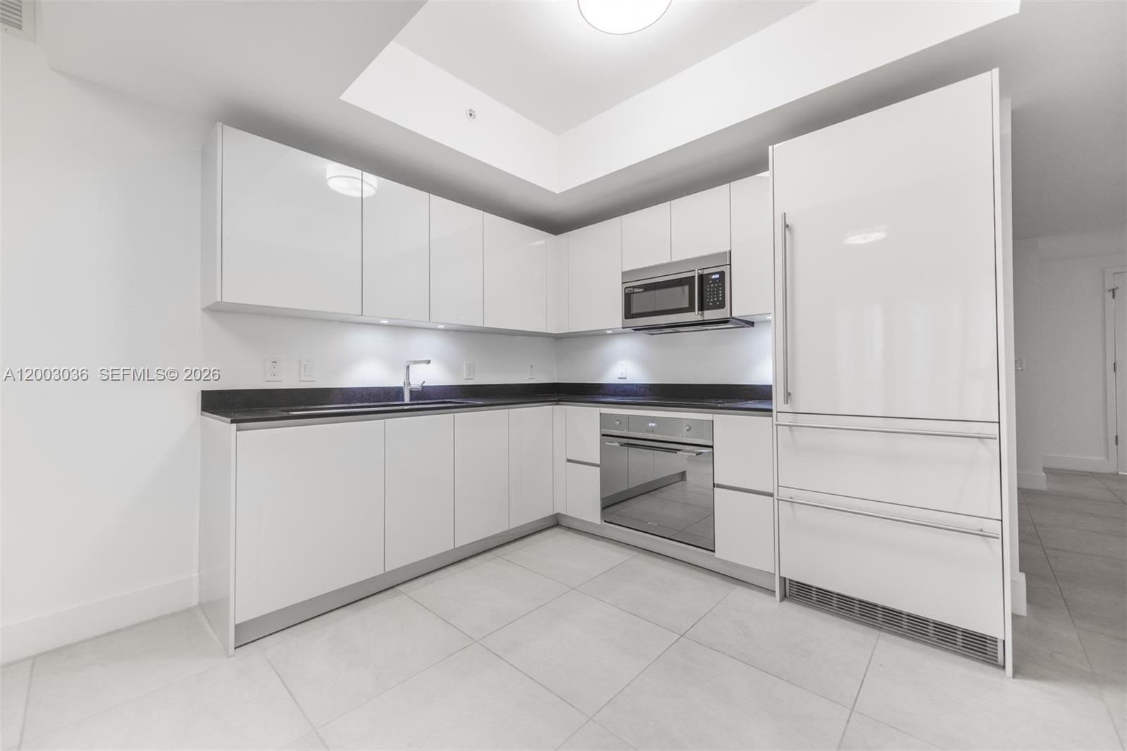 1010 BRICKELL CONDO - Residential Lease