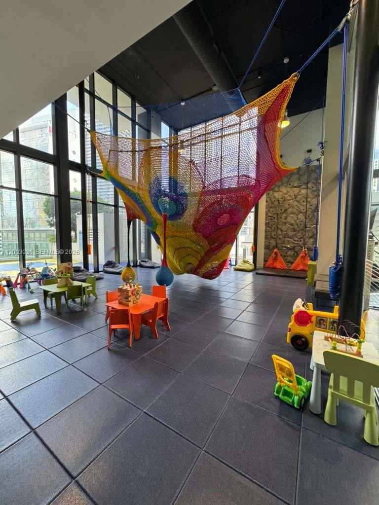 1010 BRICKELL CONDO - Residential Lease