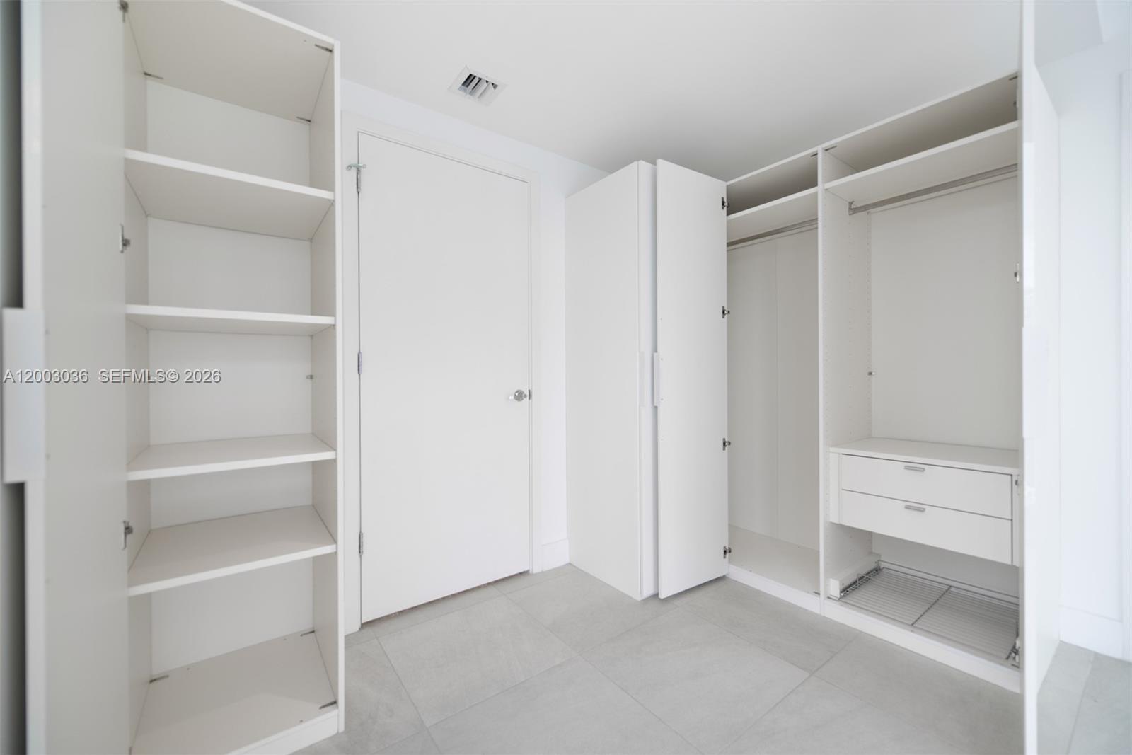 1010 BRICKELL CONDO - Residential Lease