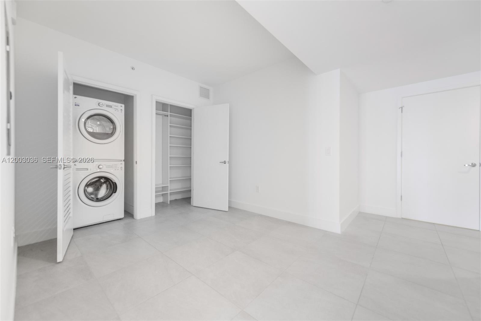 1010 BRICKELL CONDO - Residential Lease