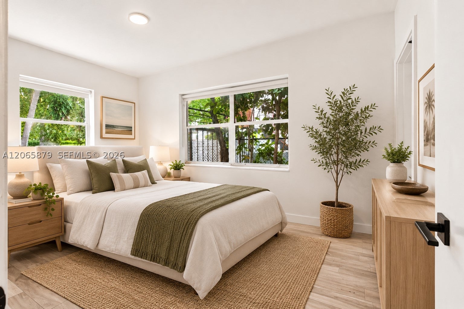 1000 7th St 10 - Image 1