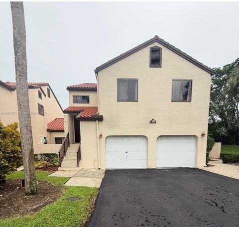 Photo of 10 Via De Casas Sur #205, Boynton Beach, FL 33426 (MLS # A11883151)