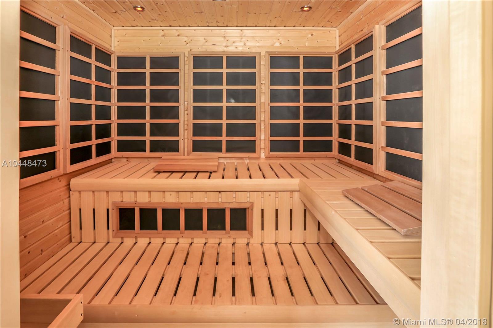 MARQUIS CONDO - Residential