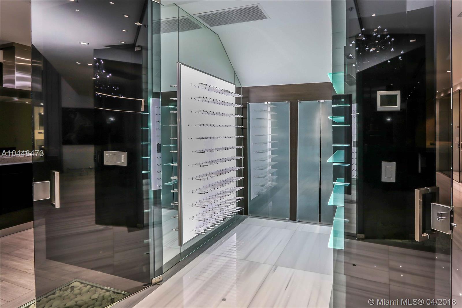 MARQUIS CONDO - Residential