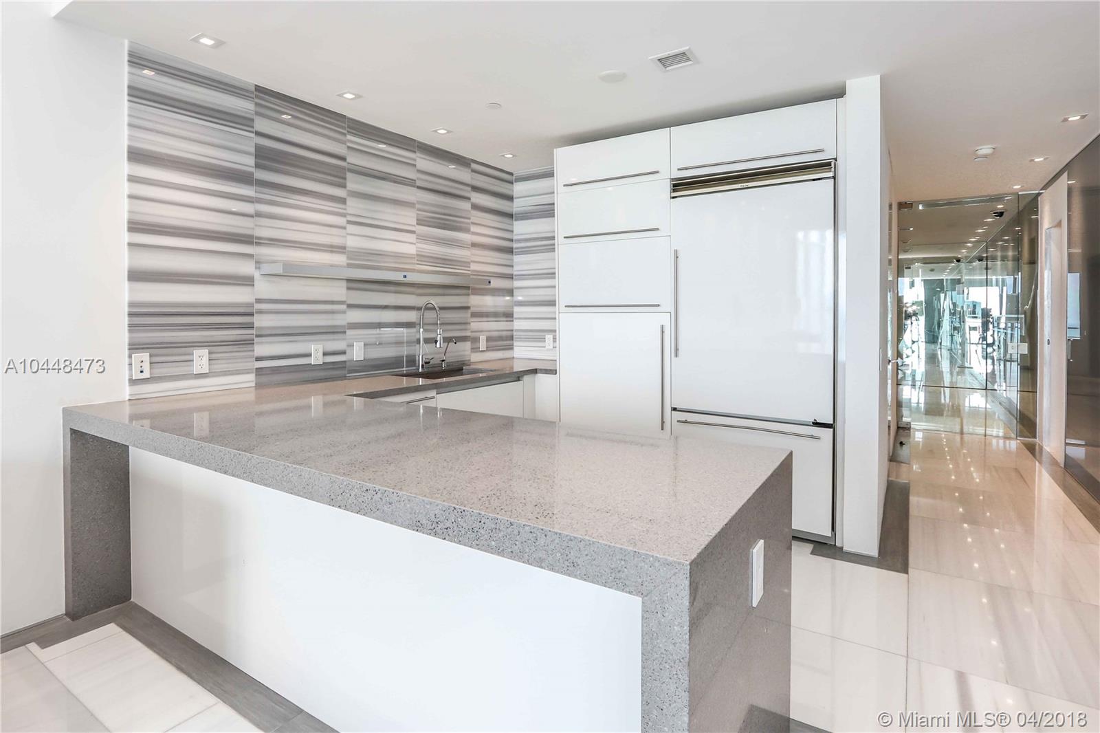 MARQUIS CONDO - Residential