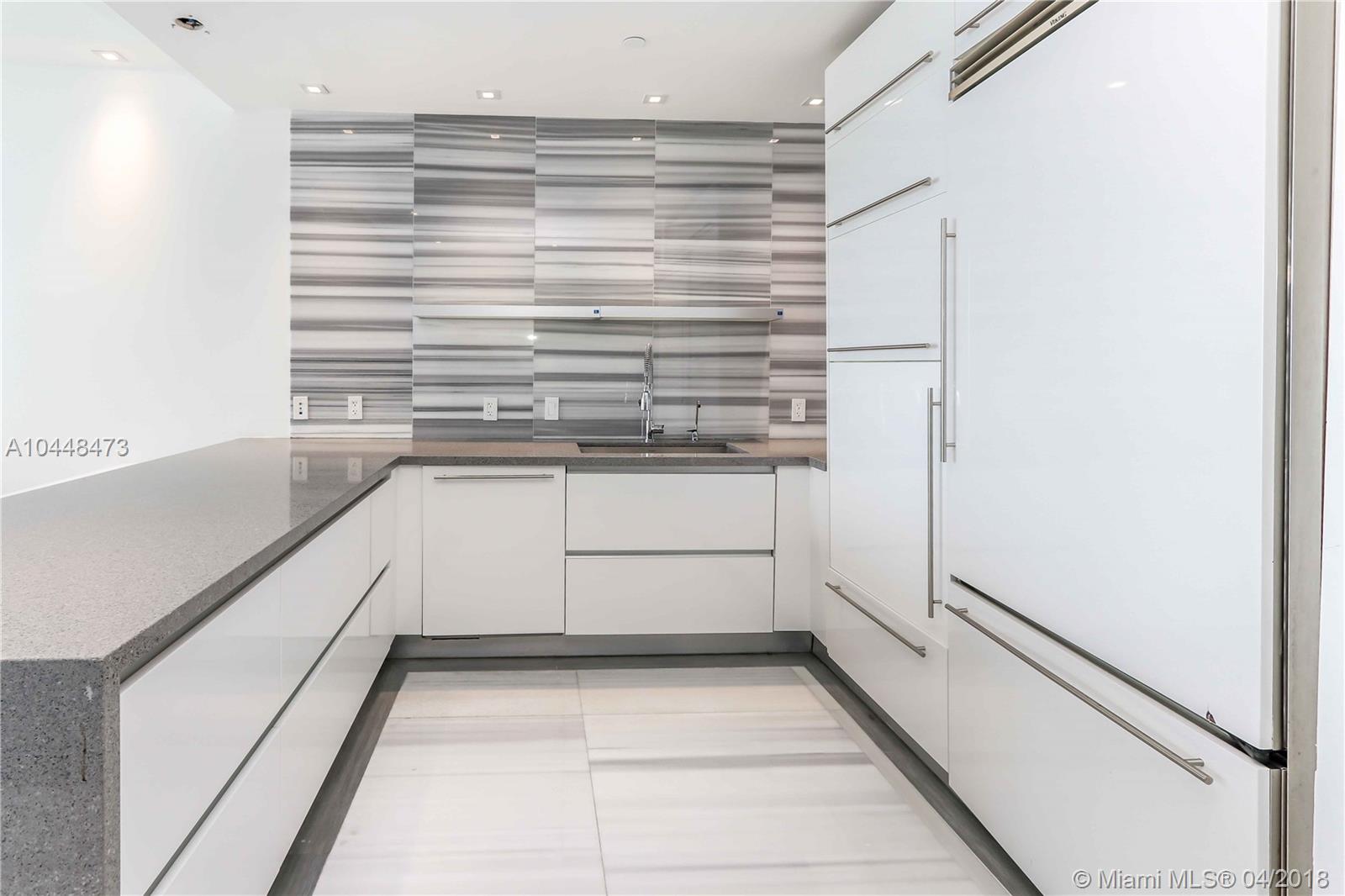 MARQUIS CONDO - Residential