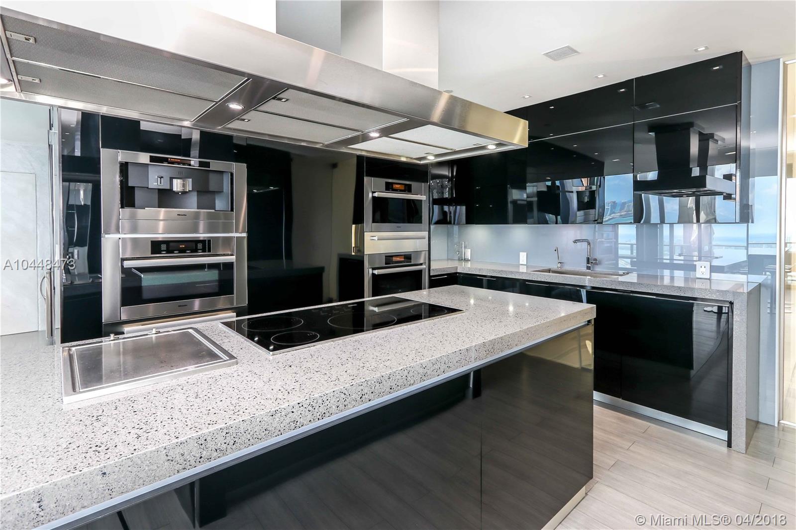 MARQUIS CONDO - Residential