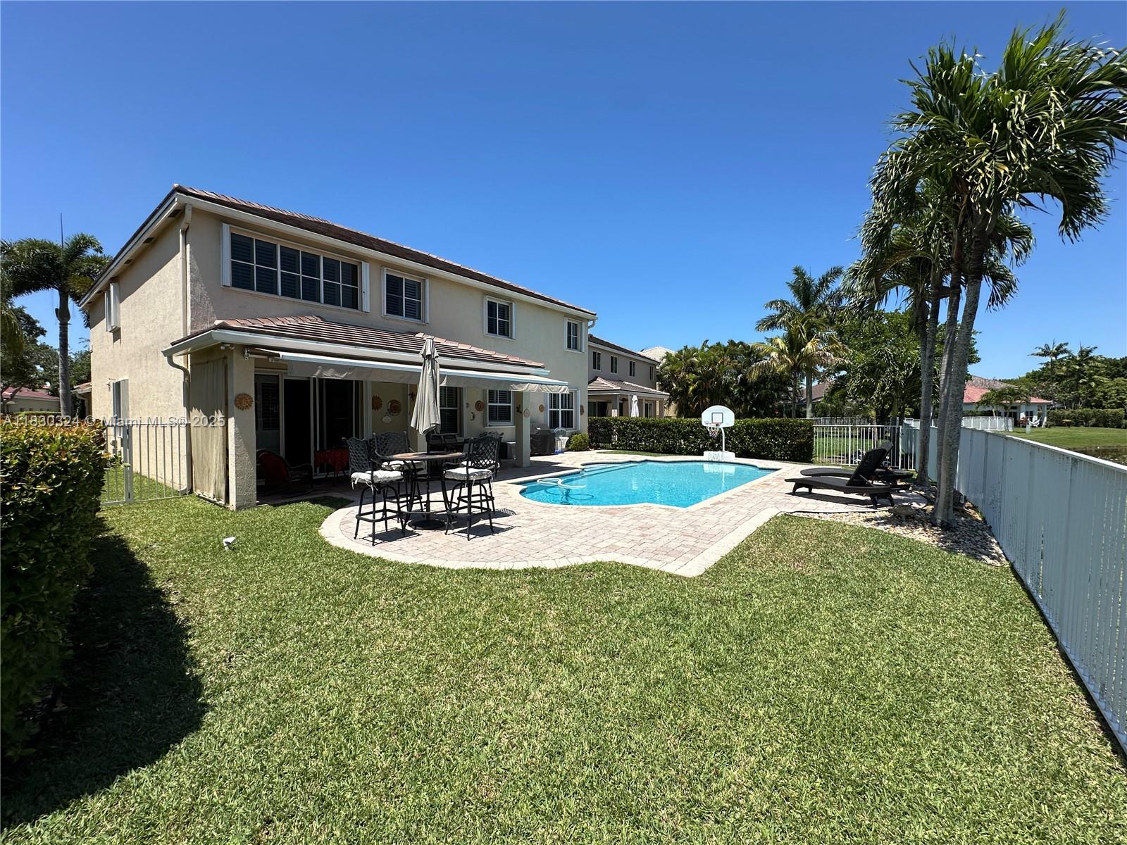 3844 Falcon Ridge Cir
