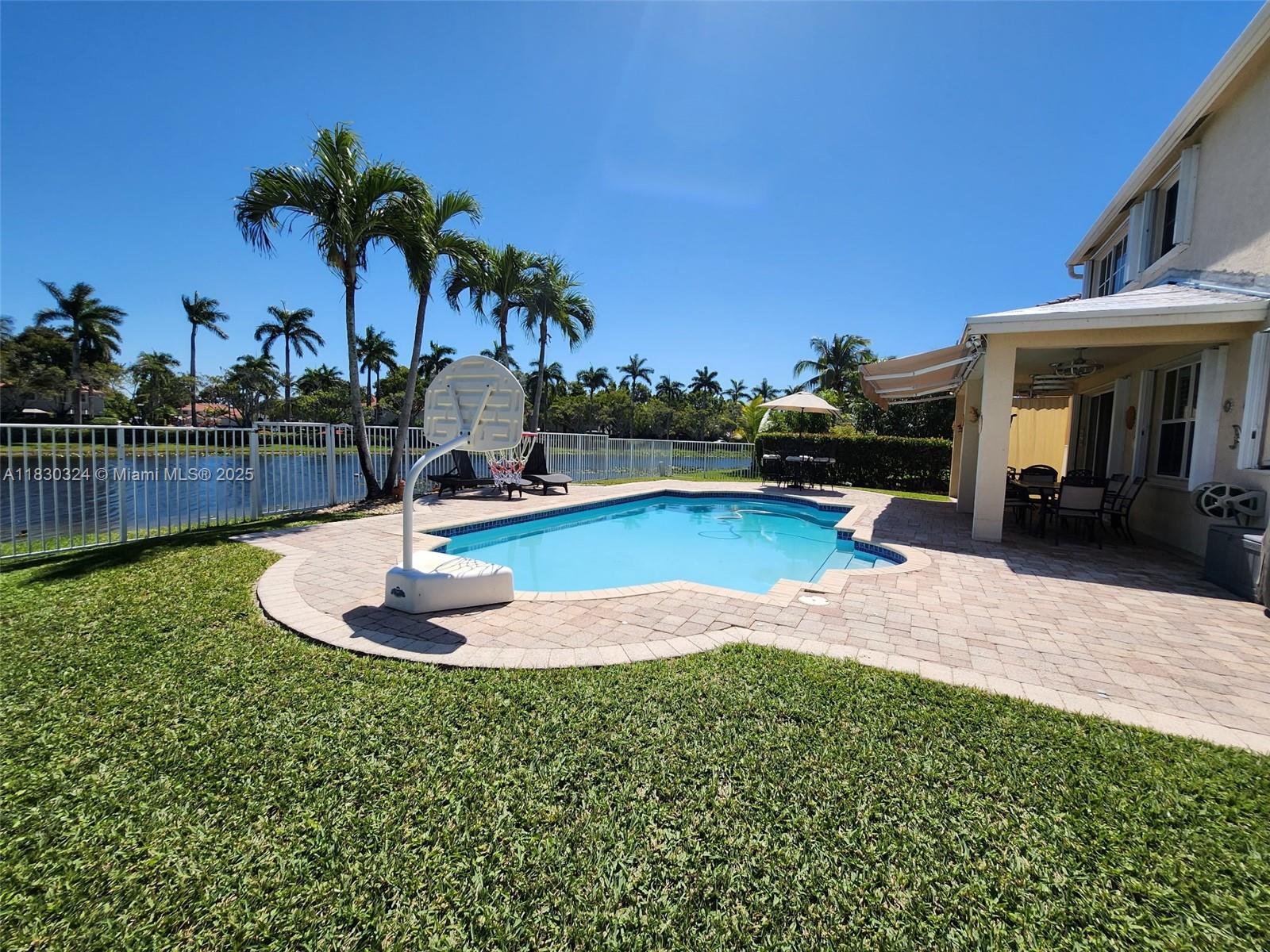 3844 Falcon Ridge Cir