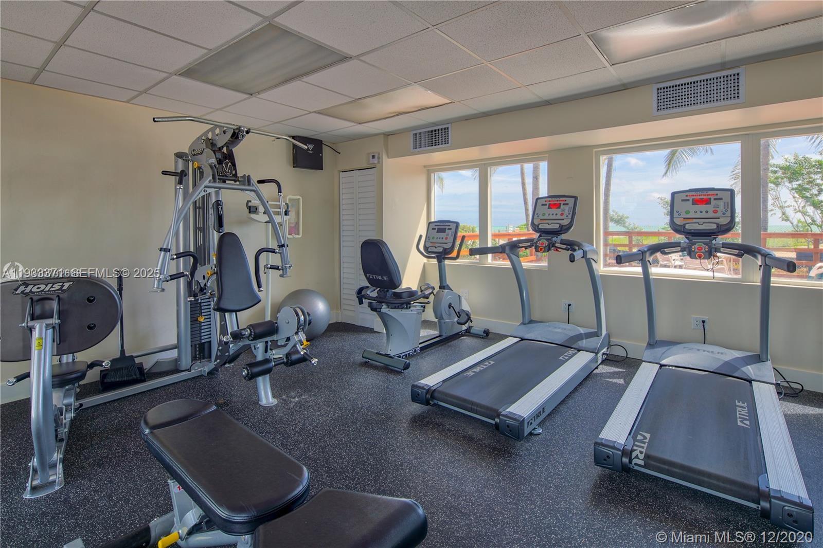 THE CARRIAGE CLUB NORTH C - Residential Lease