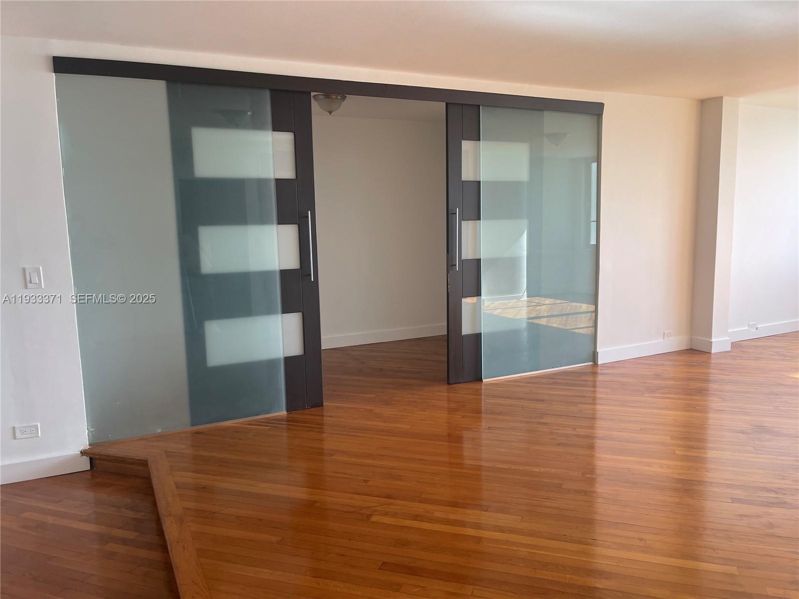 THE CARRIAGE CLUB NORTH C - Residential Lease