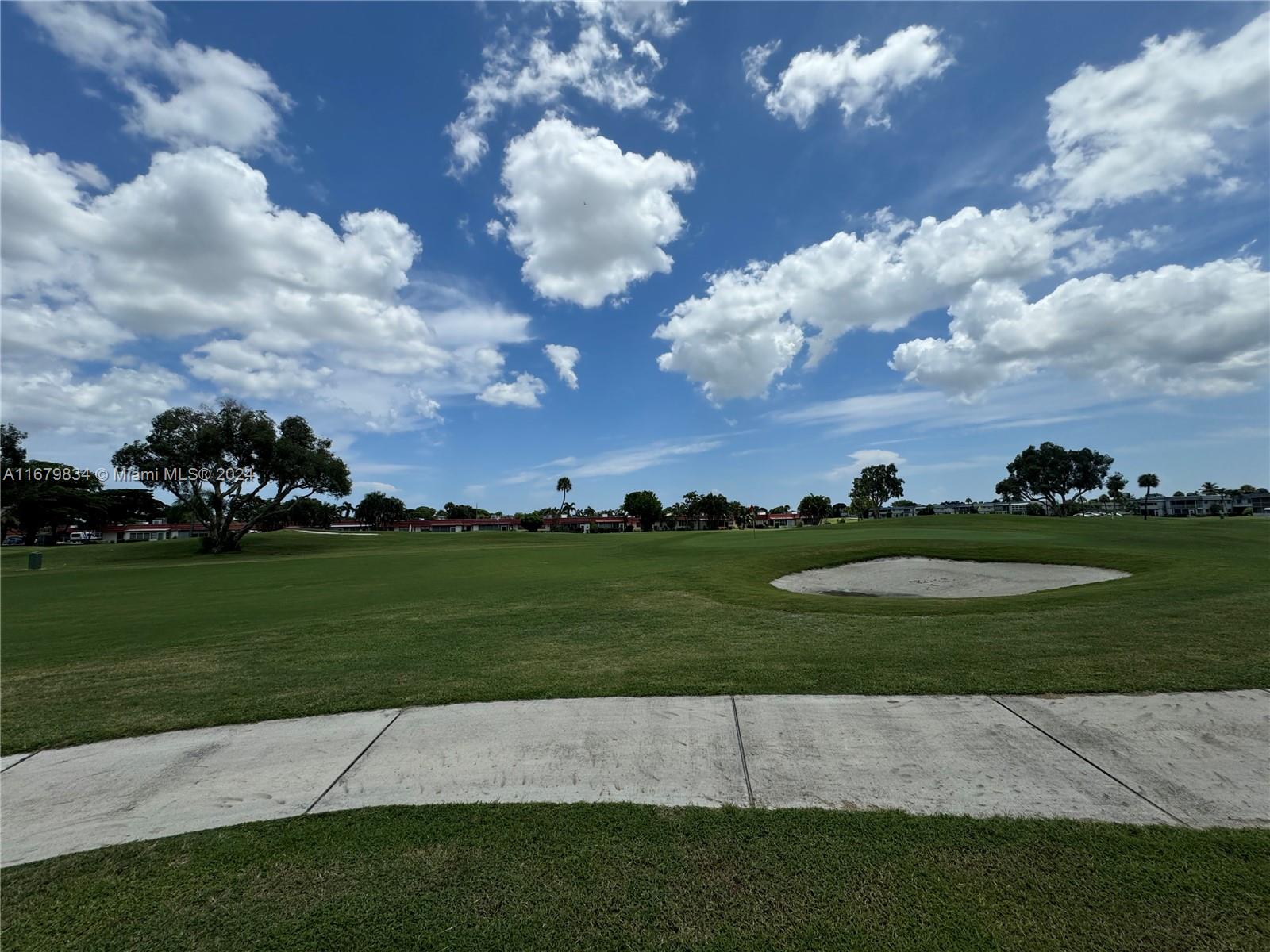 KINGS POINT BRITTANY COND - Residential