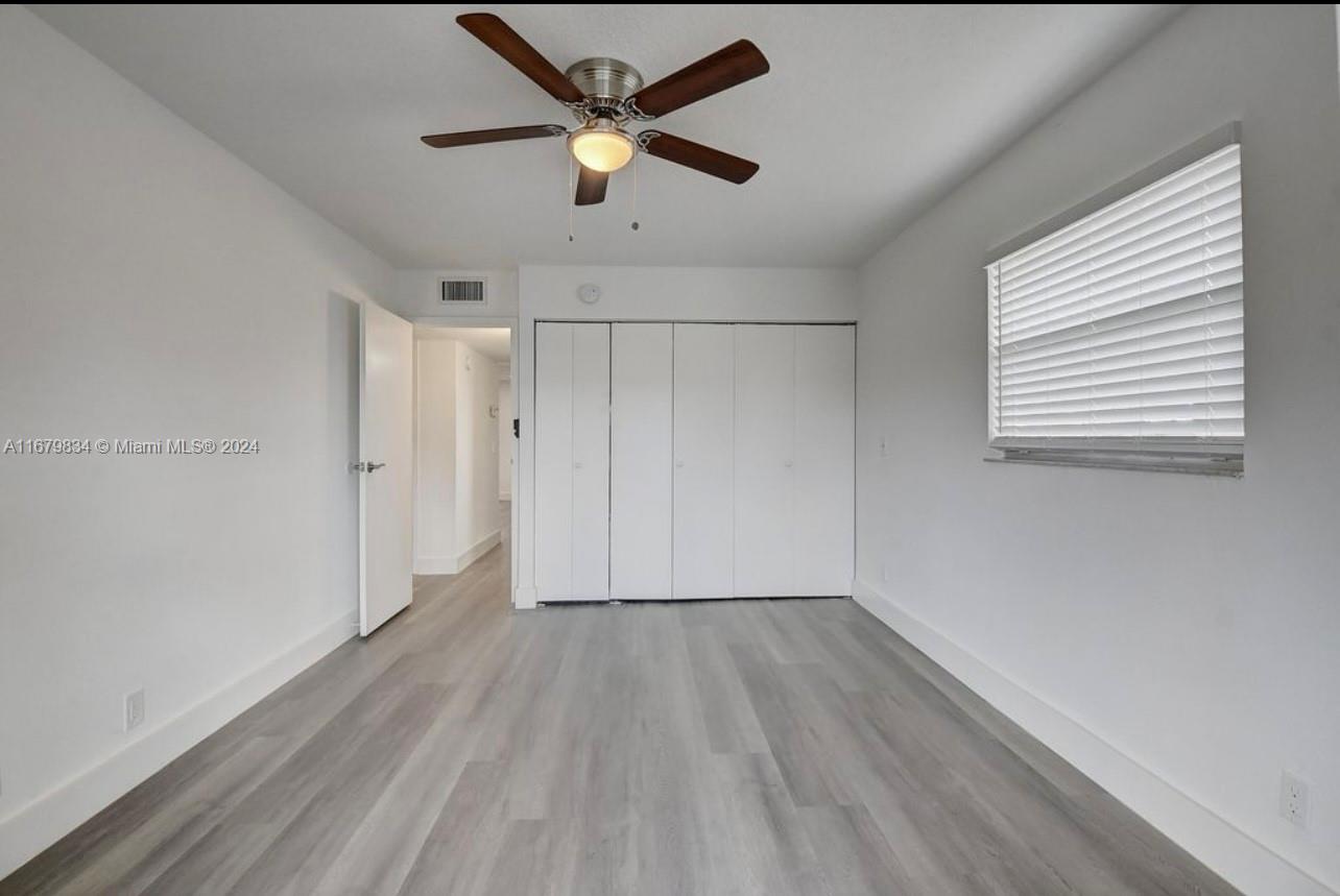 KINGS POINT BRITTANY COND - Residential