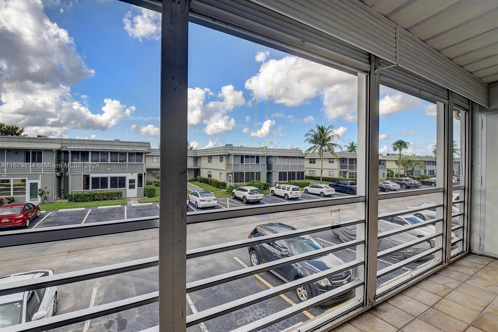 KINGS POINT BRITTANY COND - Residential