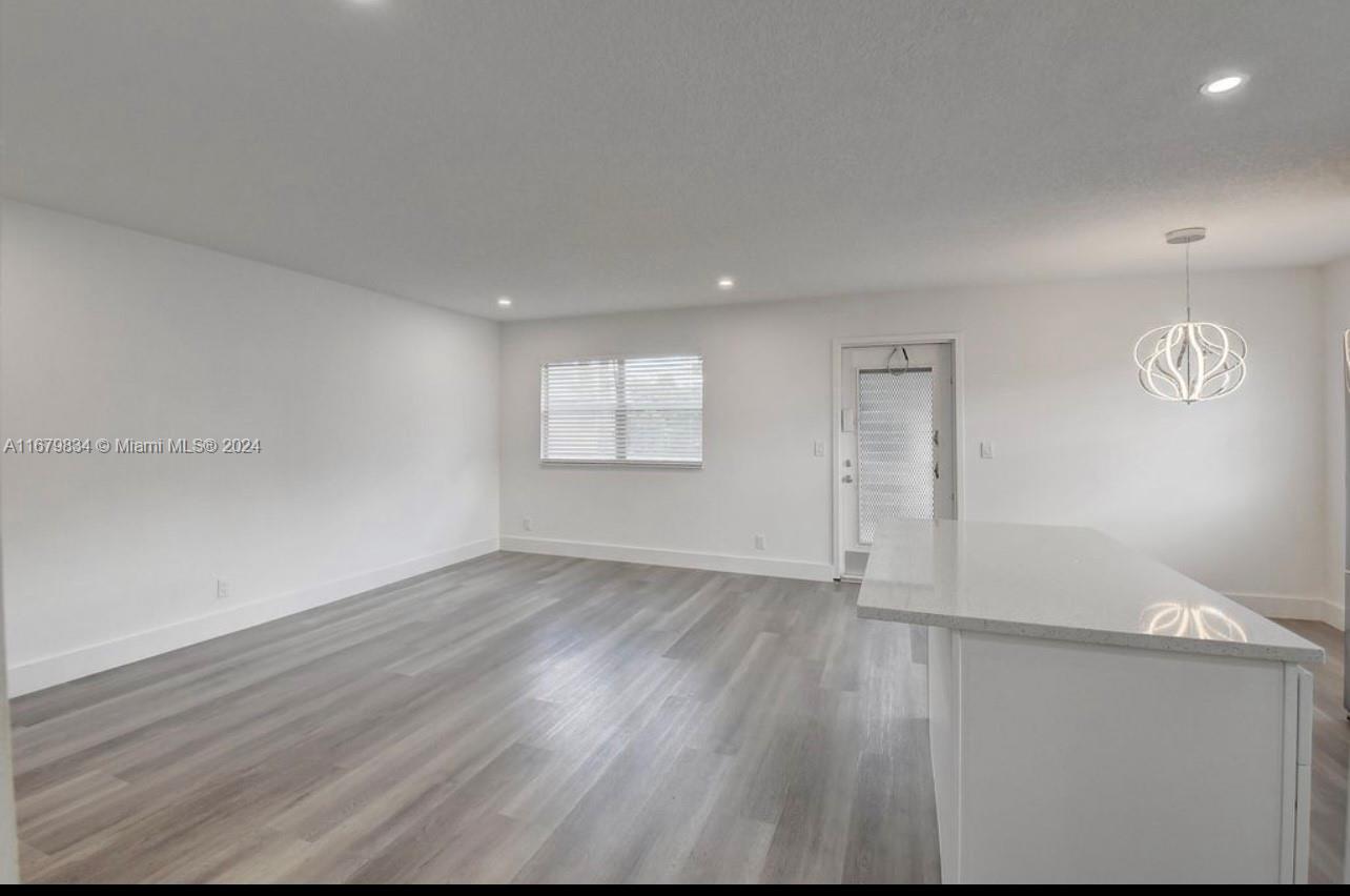 KINGS POINT BRITTANY COND - Residential