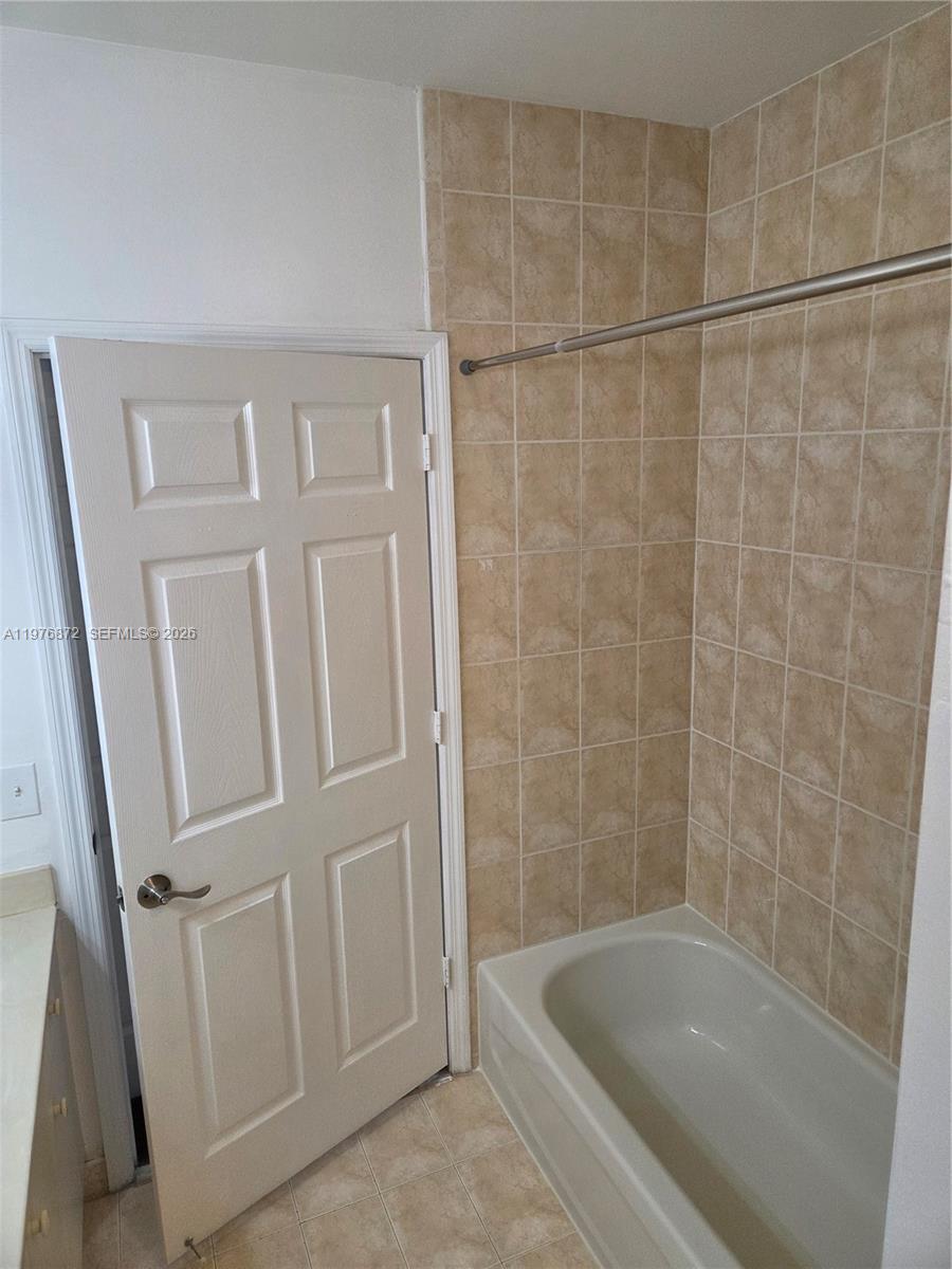 CARIBBEAN ISLES VILLAS CO - Residential