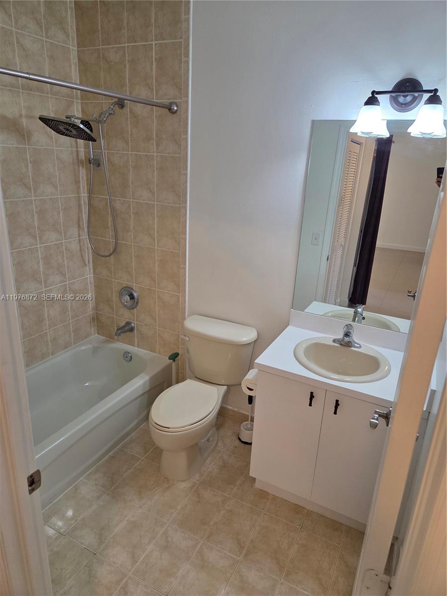 CARIBBEAN ISLES VILLAS CO - Residential