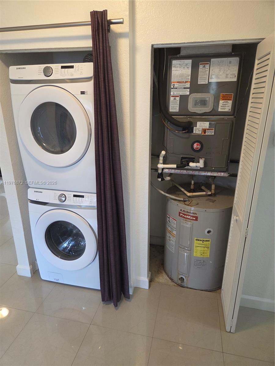 CARIBBEAN ISLES VILLAS CO - Residential