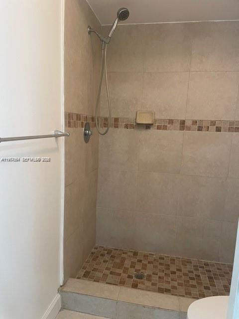 SUMMERBREEZE CONDO - Residential