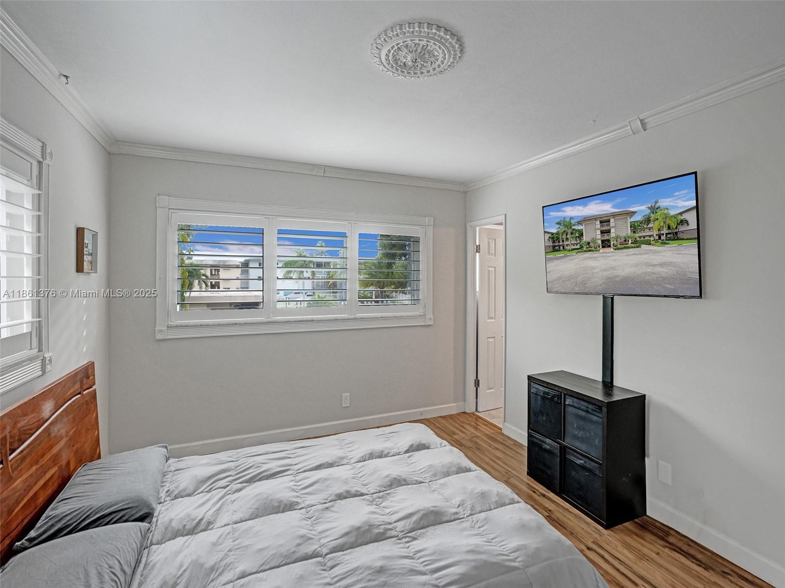 HILLCREST COUNTRY CLUB AP - Residential