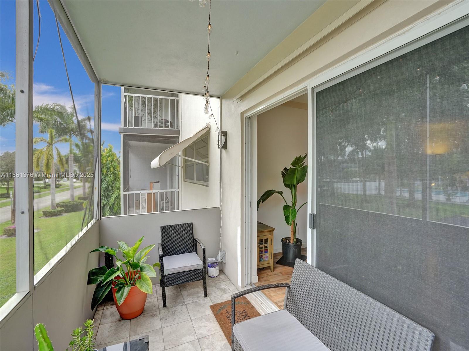 HILLCREST COUNTRY CLUB AP - Residential