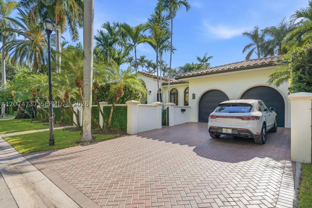 2532 NW Lake Ave