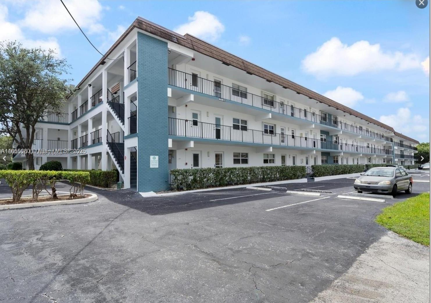 1501 S Ocean Blvd 211