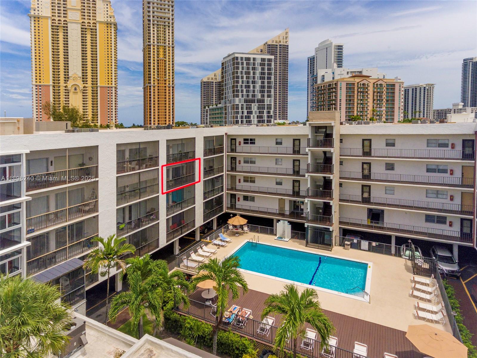 LE CARTIER CONDO - Residential