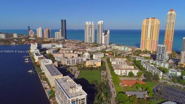 LE CARTIER CONDO - Residential