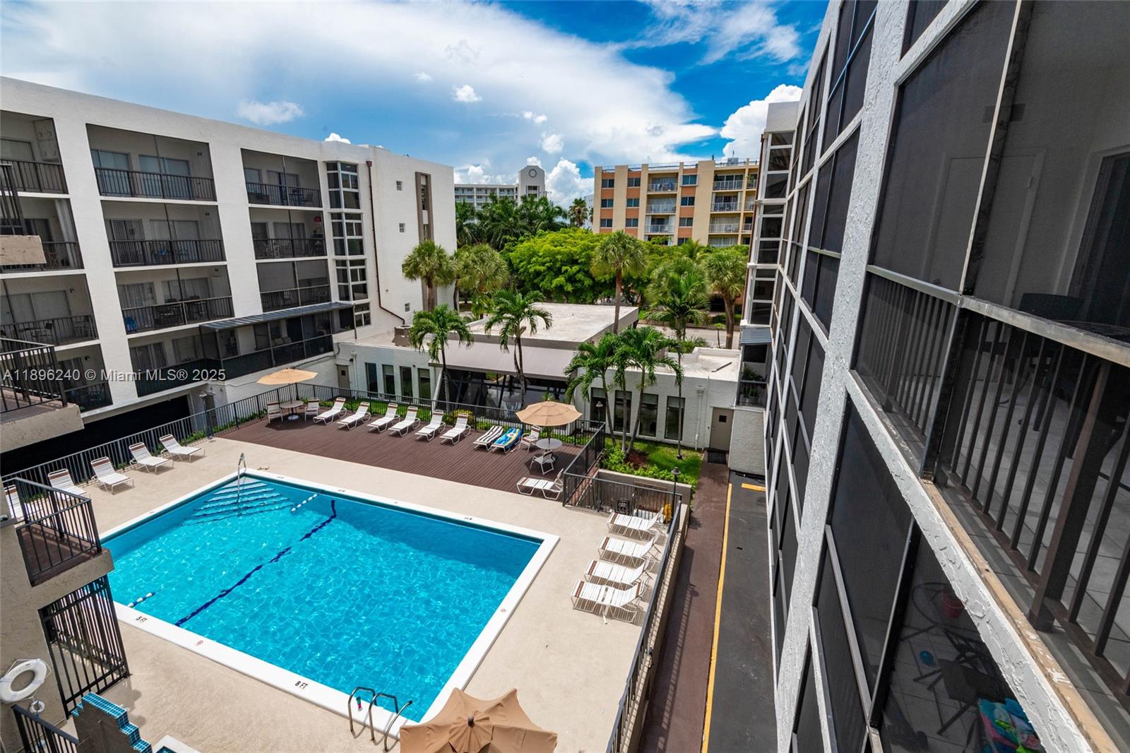 LE CARTIER CONDO - Residential