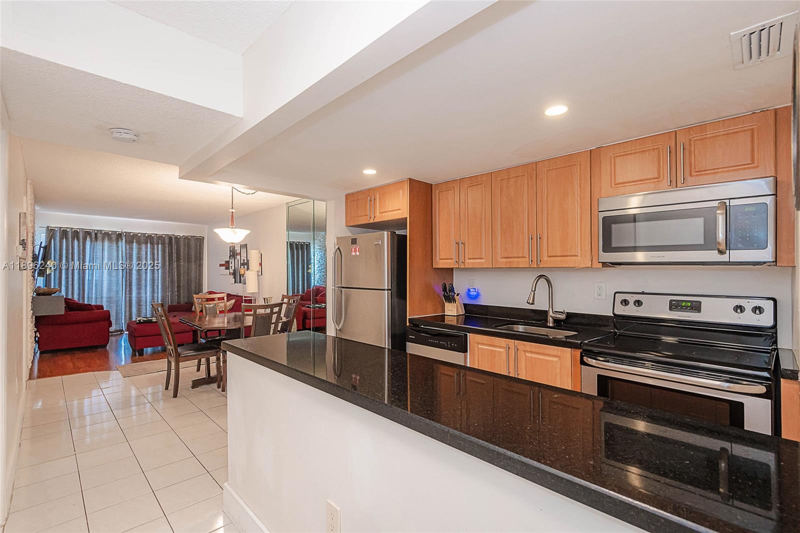 View photos, virtual tours, details... 201 178th Dr 426
