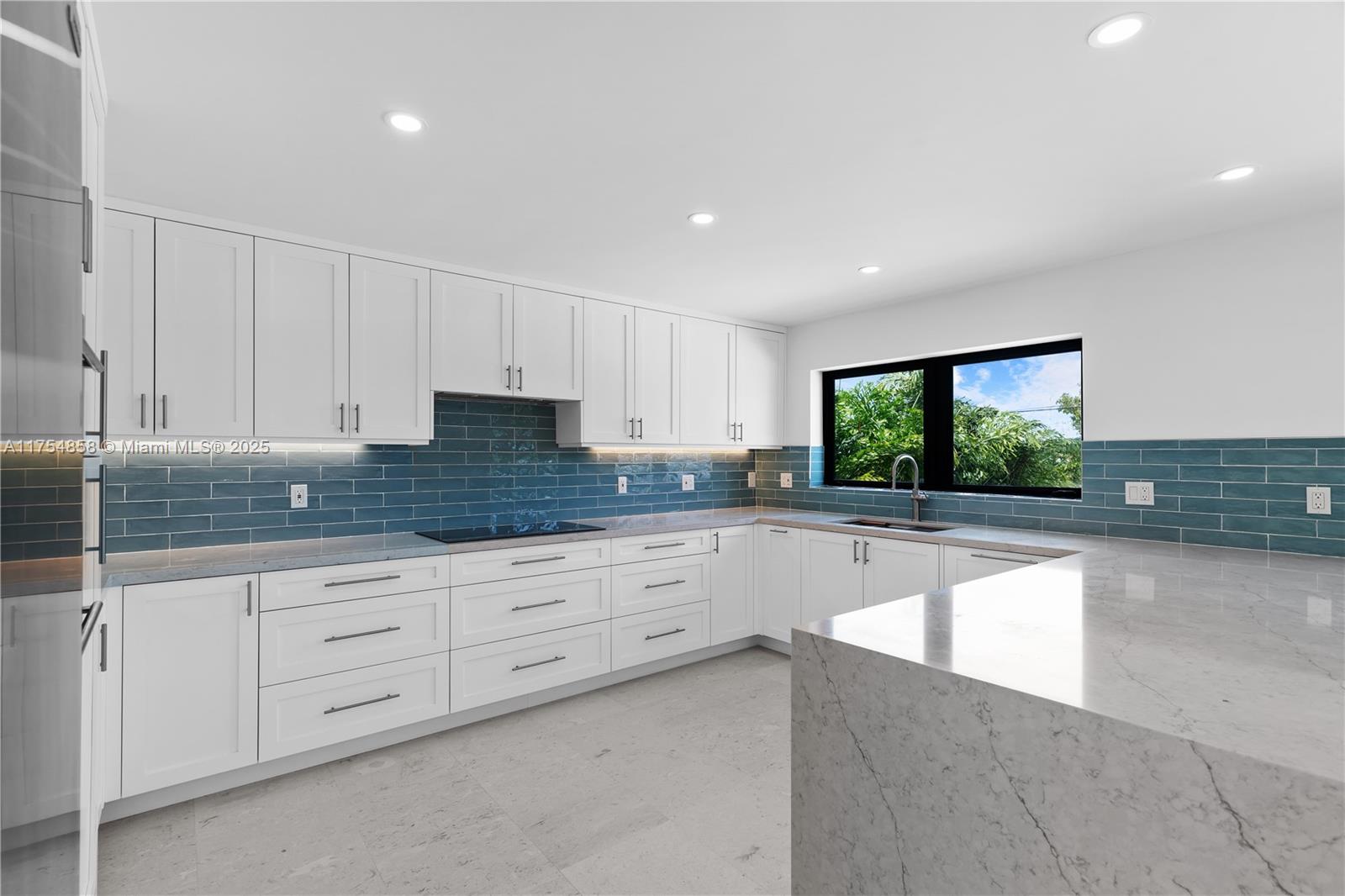 TROPICAL ATLANTIC SHORES - Residential