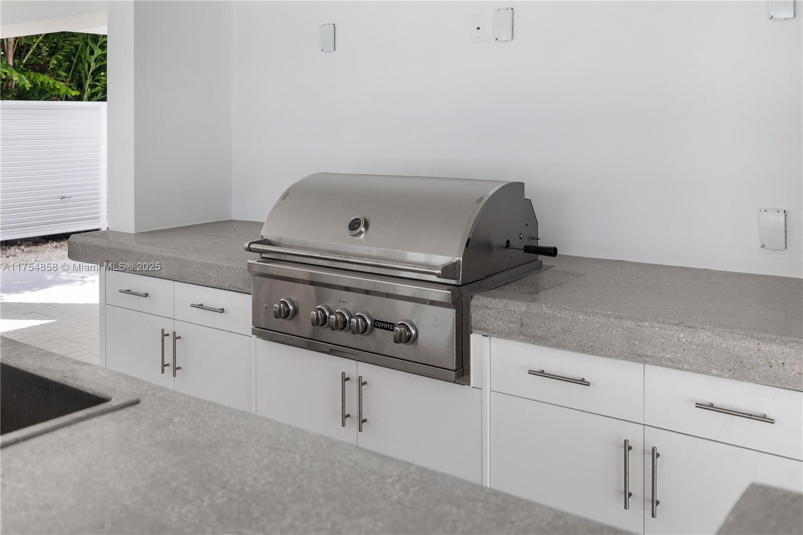 TROPICAL ATLANTIC SHORES - Residential