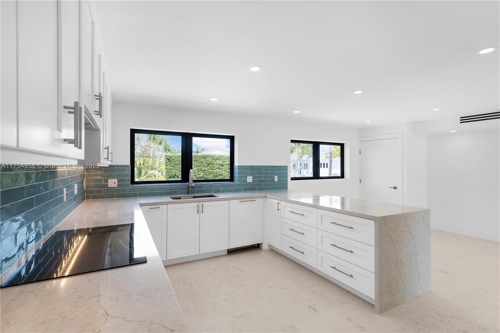 TROPICAL ATLANTIC SHORES - Residential