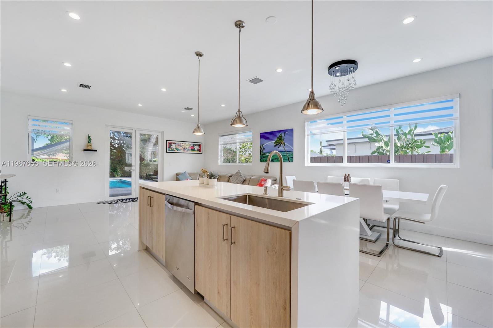 MIAMI SUBURBAN ACRES - Residential