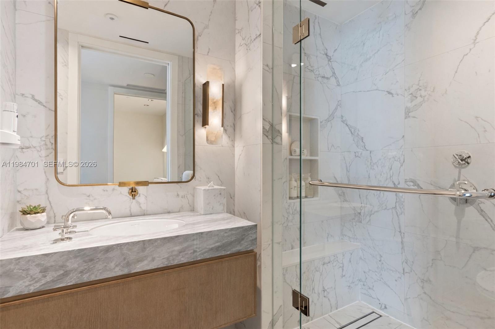 Four Seasons - Residential