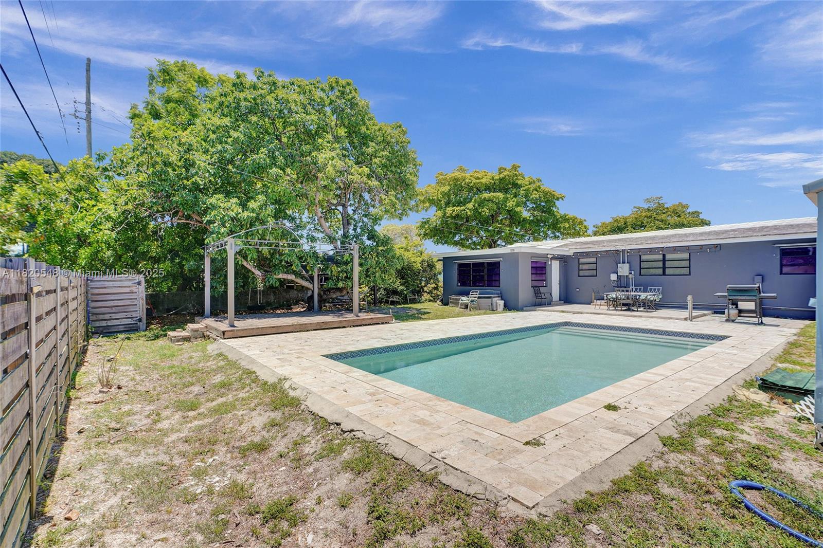 3338 Cleveland St, Hollywood, FL, 33021/$728,000 4 3338 Cleveland St