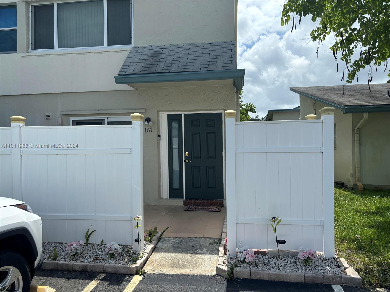 Rental Property at 3001 Nw 4th Ter 161, Pompano Beach, Broward County, Florida - Bedrooms: 2 
Bathrooms: 2  - $2,000 MO.