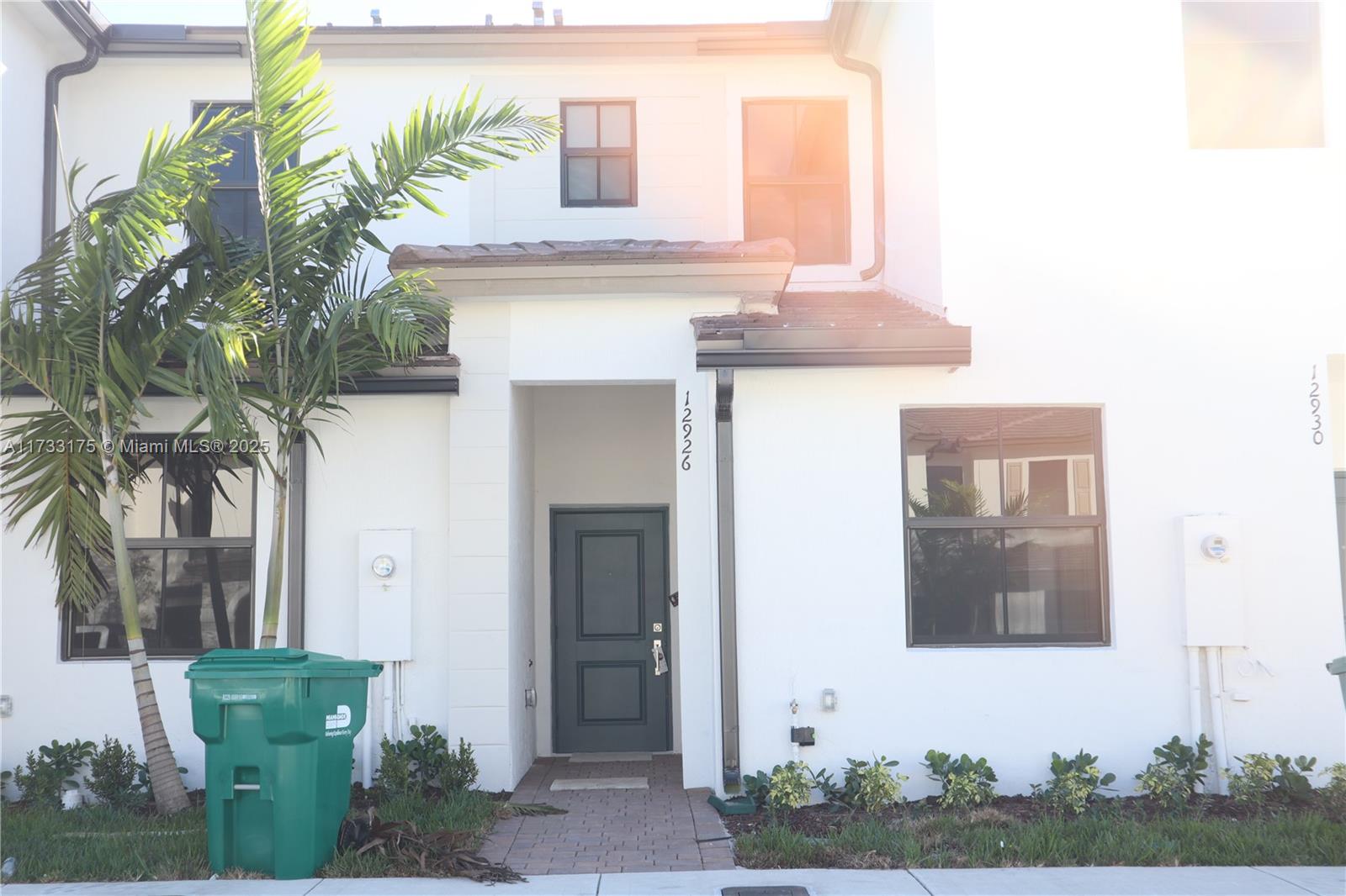12926 Sw 232nd Ln 12926, Homestead, Miami-Dade County, Florida - 3 Bedrooms  
3 Bathrooms - 