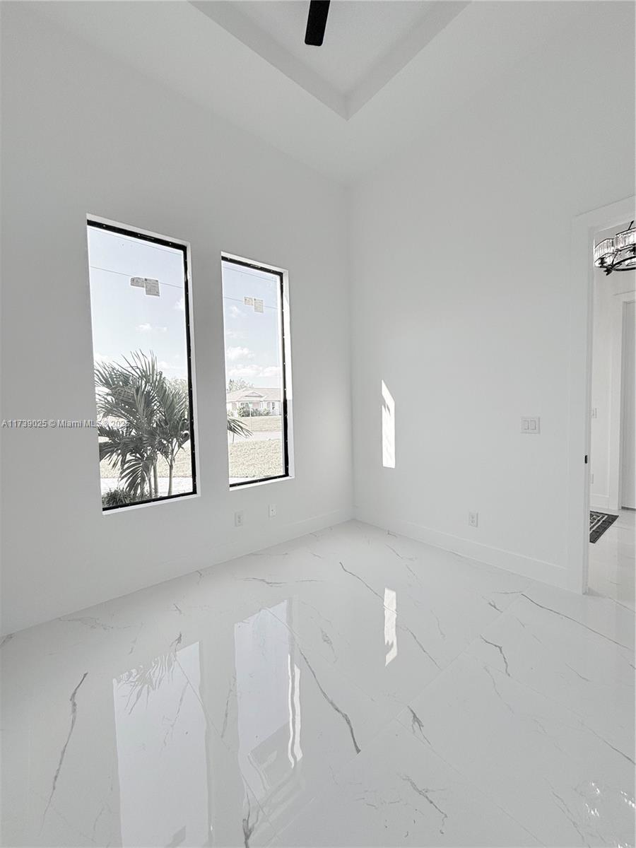 UNIT 36 CAPE CORAL - Residential