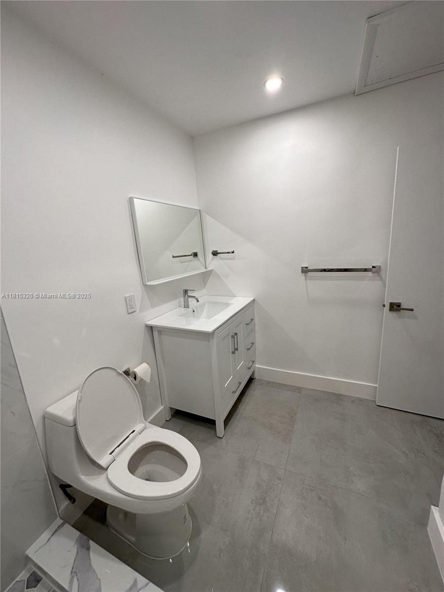 SILVER BLUFF GARDENS - Residential Lease
