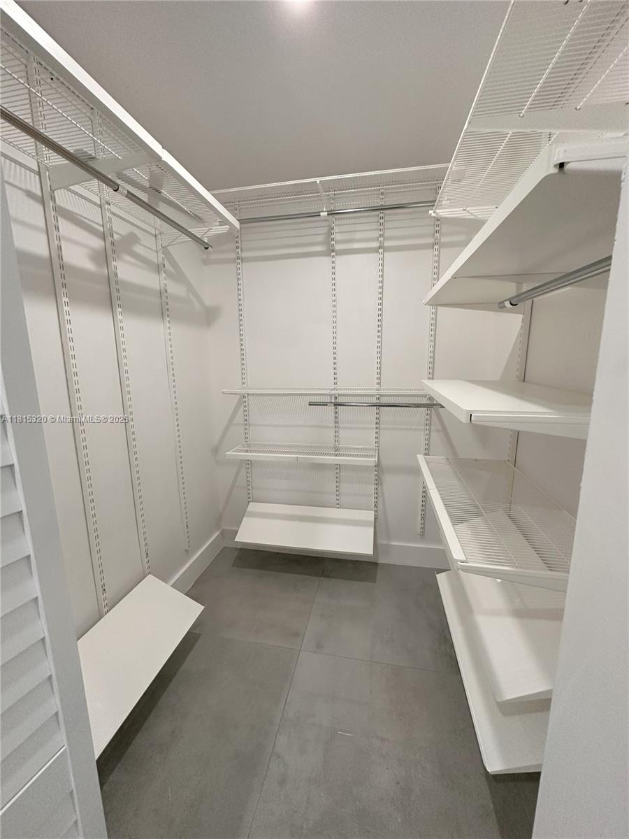 SILVER BLUFF GARDENS - Residential Lease