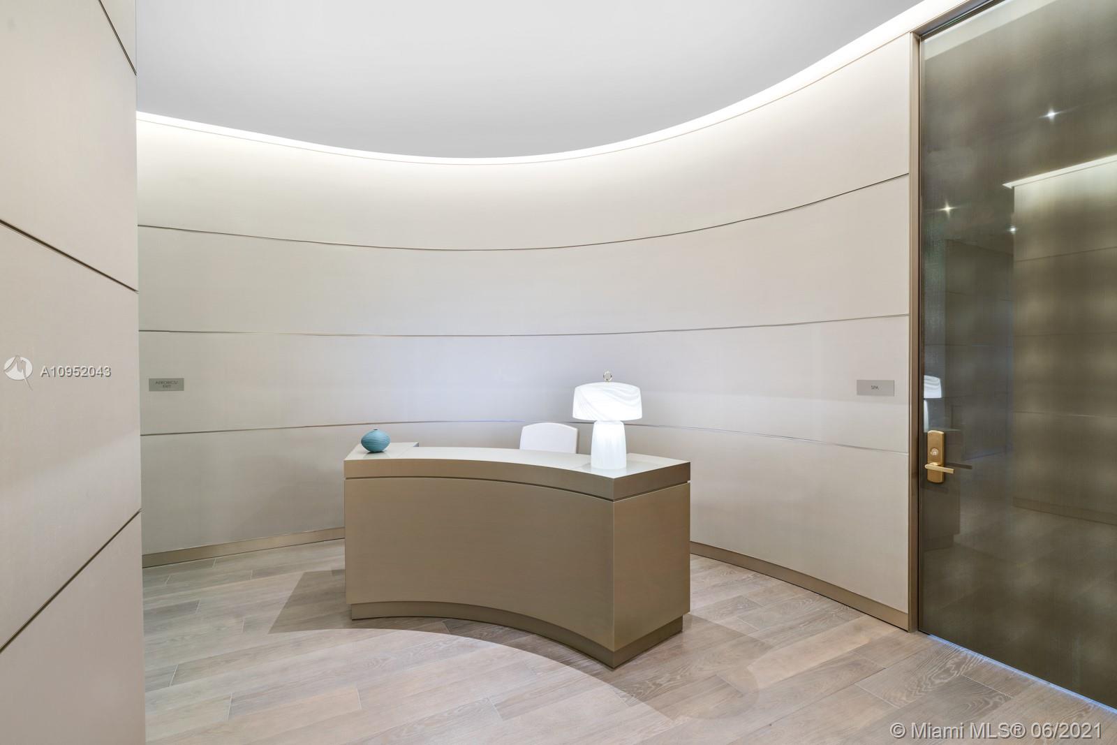 18975 COLLINS CONDO - Residential